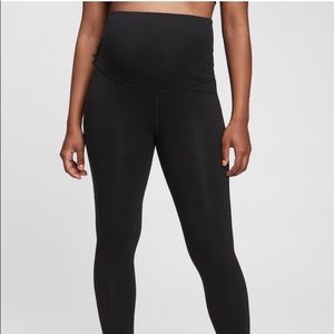 NWT Gap maternity essential true black pants XS